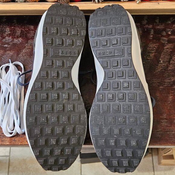 Nike Men's Waffle Debut Trainers, Black/Off Noir, Sz 13 - Picture 7 of 15